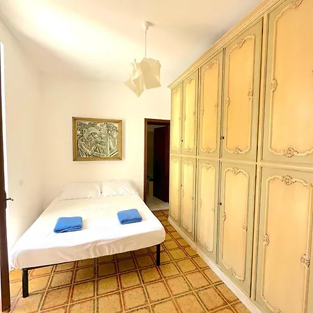 Villa Laura Apartments