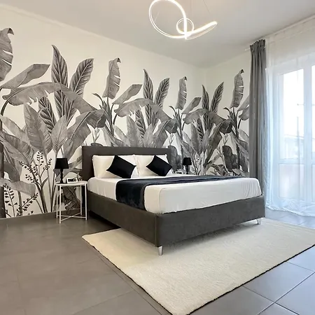 Villa Laura Apartments